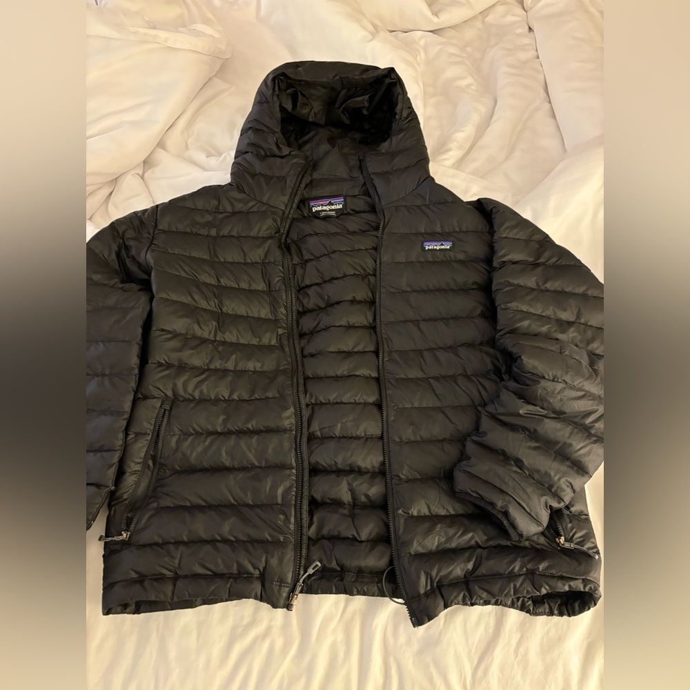 Men’s Patagonia black down puffer jacket size large